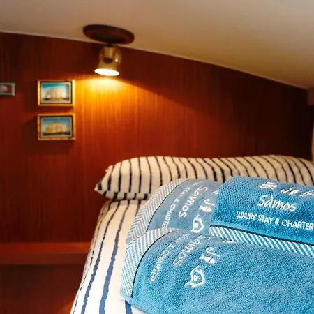 Samos Bed & Boat