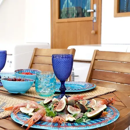 Samos Bed & Boat ספינת מלון מרצאממי