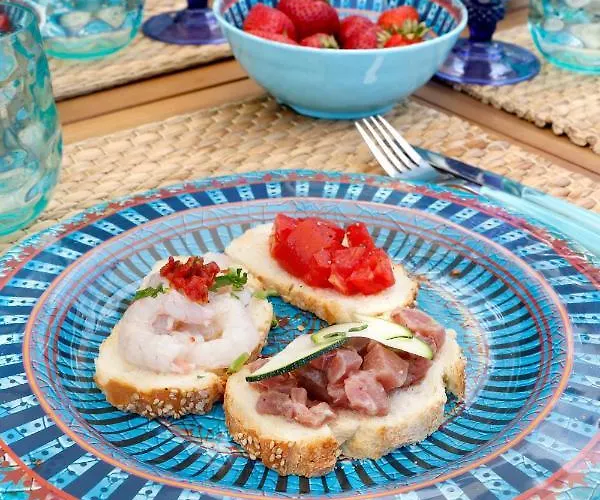 Πλωτό κατάλυμα Samos Bed & Boat *