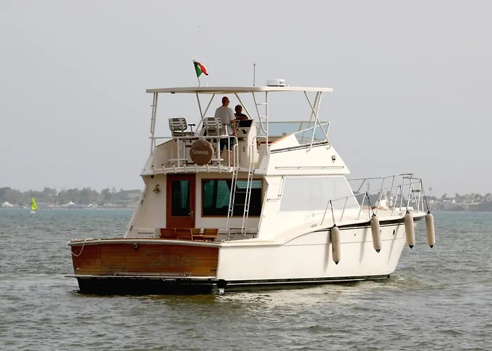 Πλωτό κατάλυμα Samos Bed & Boat Marzamemi