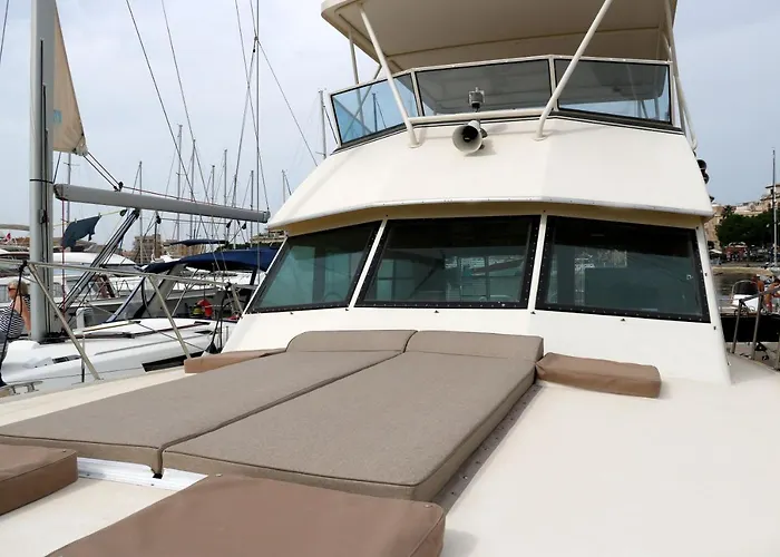 Samos Bed & Boat Πλωτό κατάλυμα