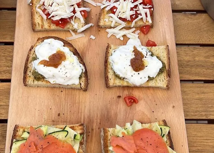 Samos Bed & Boat Πλωτό κατάλυμα *