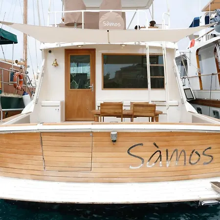 Samos Bed & Boat Ботель Марцамеми