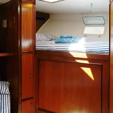 Hotel na wodzie Samos Bed & Boat *